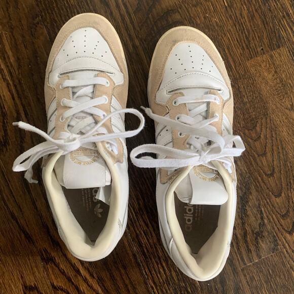 adidas Rivalry Low "Home of Classics" EG5148 – Linen Beige & White – Mens 8 - Picture 4 of 8